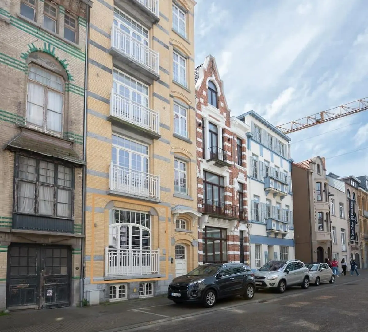 Beautiful Renovated Apartment In An Authentic Building Ostend