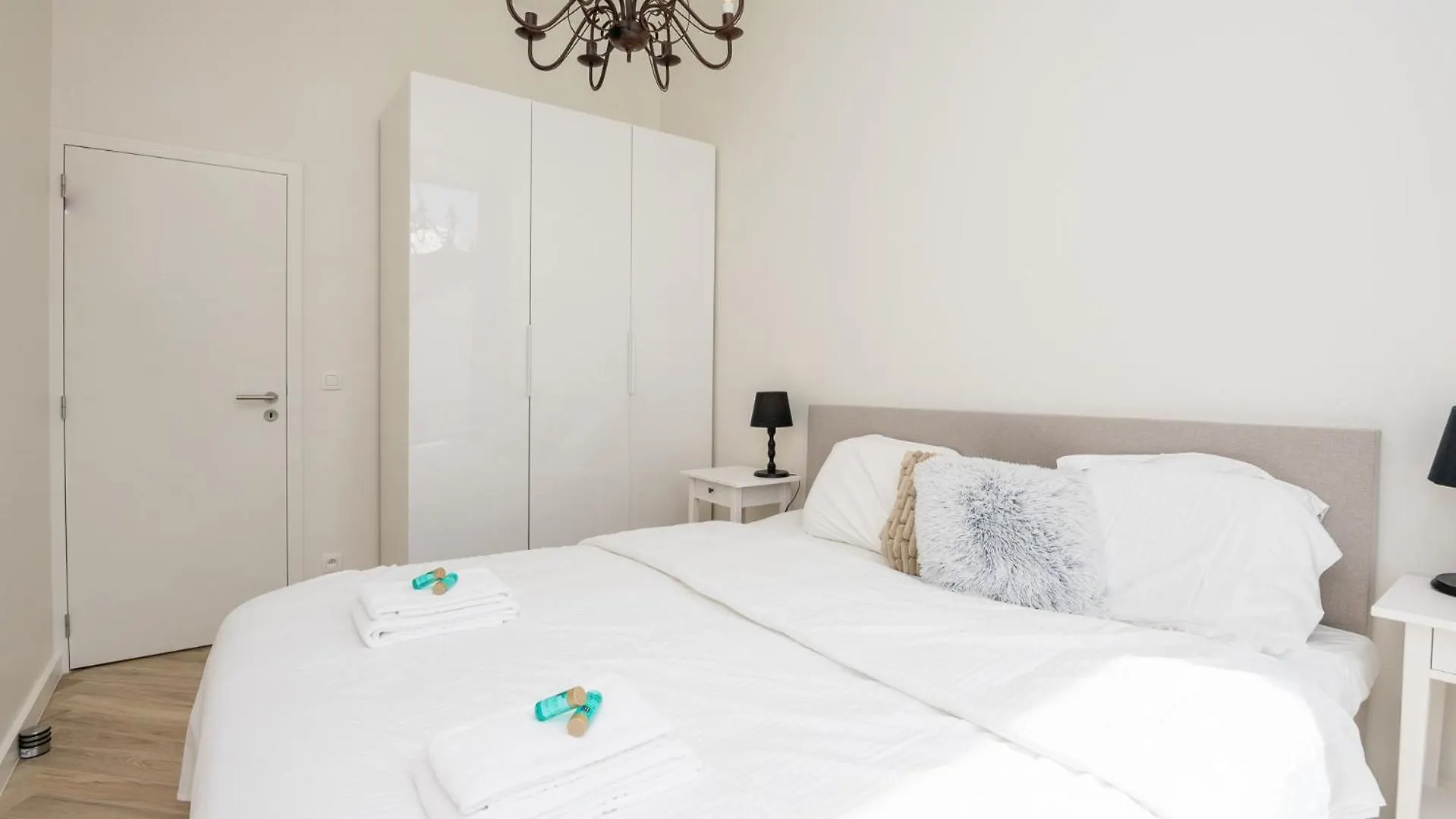 Beautiful Renovated Apartment In An Authentic Building Остенде Бельгия